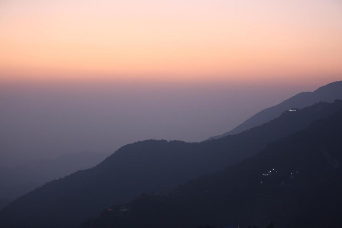 Shining Hills Hotel Mussoorie Ngoại thất bức ảnh