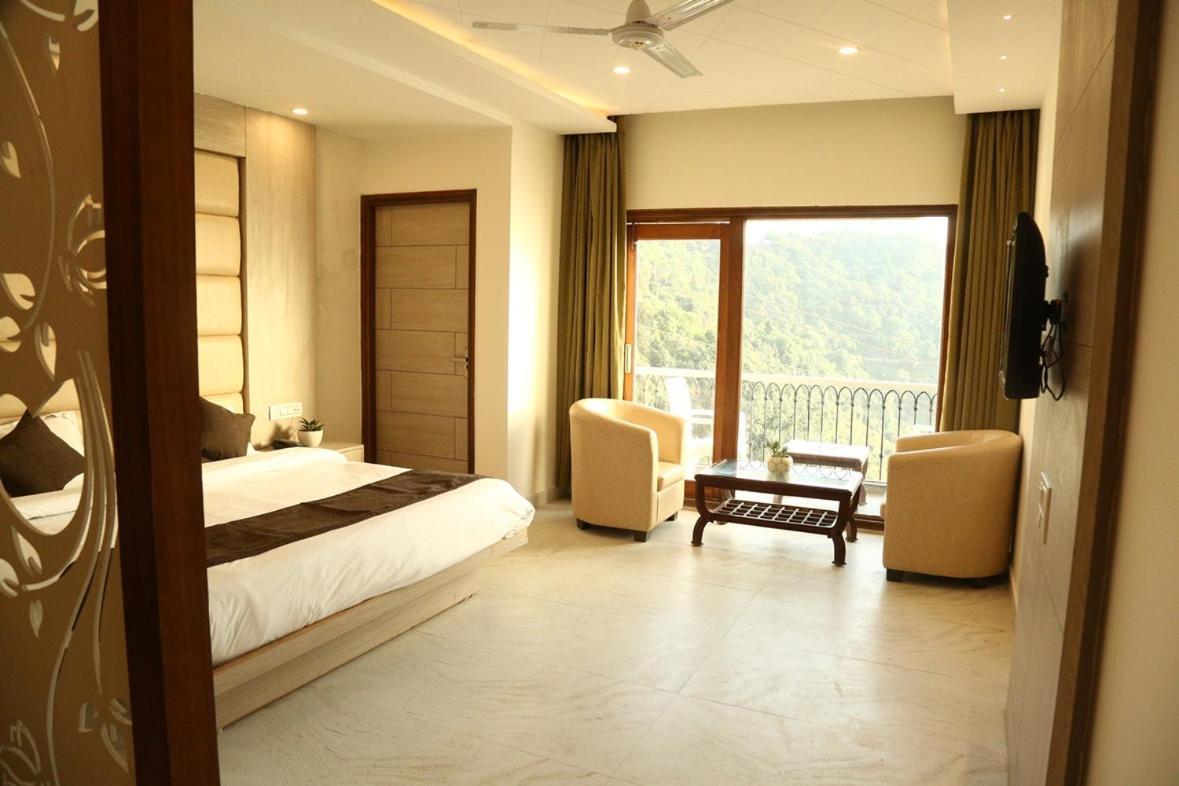 Shining Hills Hotel Mussoorie Ngoại thất bức ảnh