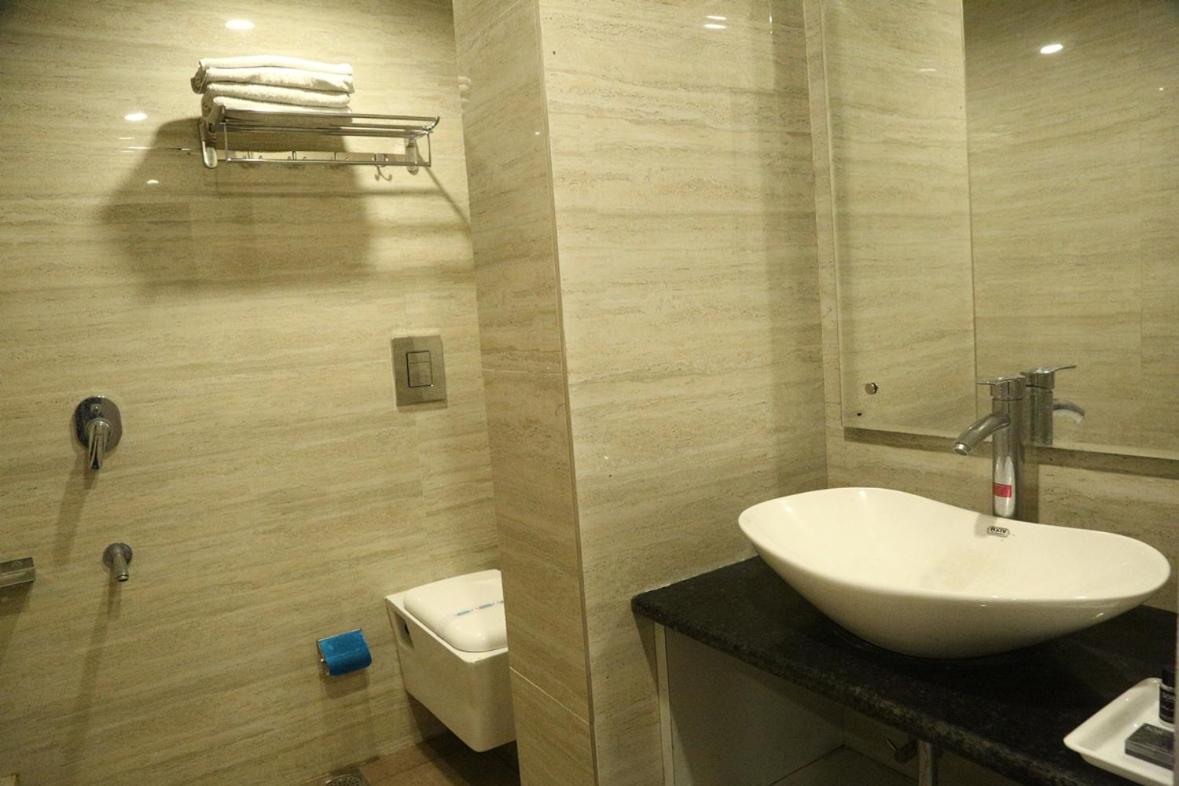Shining Hills Hotel Mussoorie Ngoại thất bức ảnh